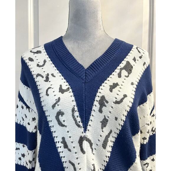 Women's Pullover Popover Chevron Sweater V Neck Leopard Print Blue Sz M - Picture 4 of 9